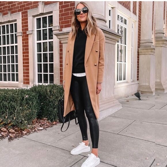 Spanx  faux leather high rise leggings in black glossy, size XS  petite tall - Picture 2 of 13